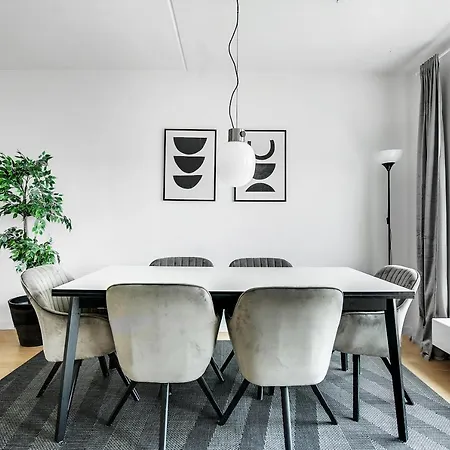 Lägenhet Sanders Arena - Inviting Three-bedroom Close To Metro Station